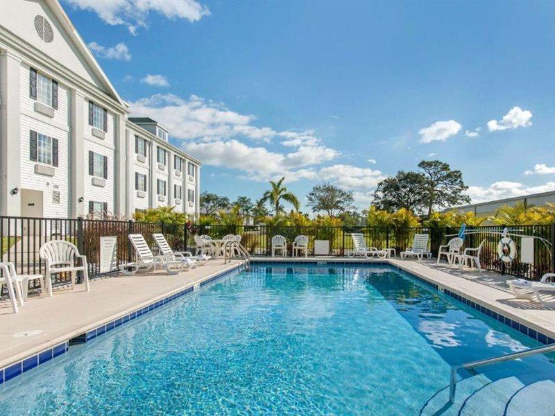 Quality Inn Palm Bay - Melbourne I-95 Exterior foto